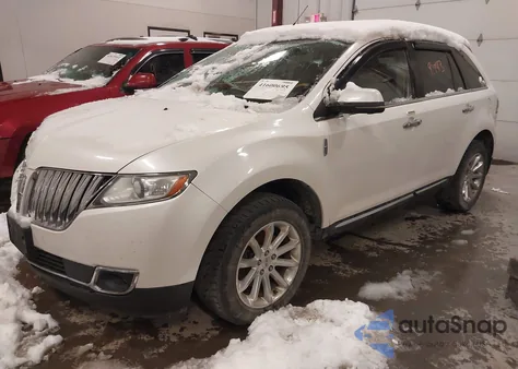 2013 Lincoln Mkx z USA, uszkodzony, nr VIN 2LMDJ8JK6DBL02250